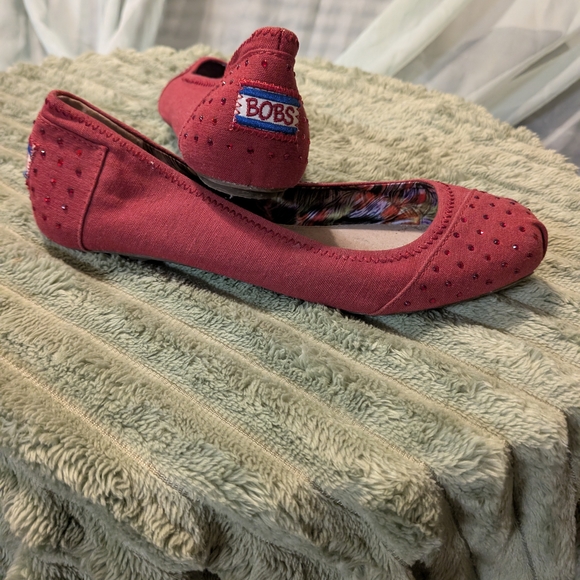 Bob's Women's Red Ballet Flats Size 7 - Picture 8 of 8